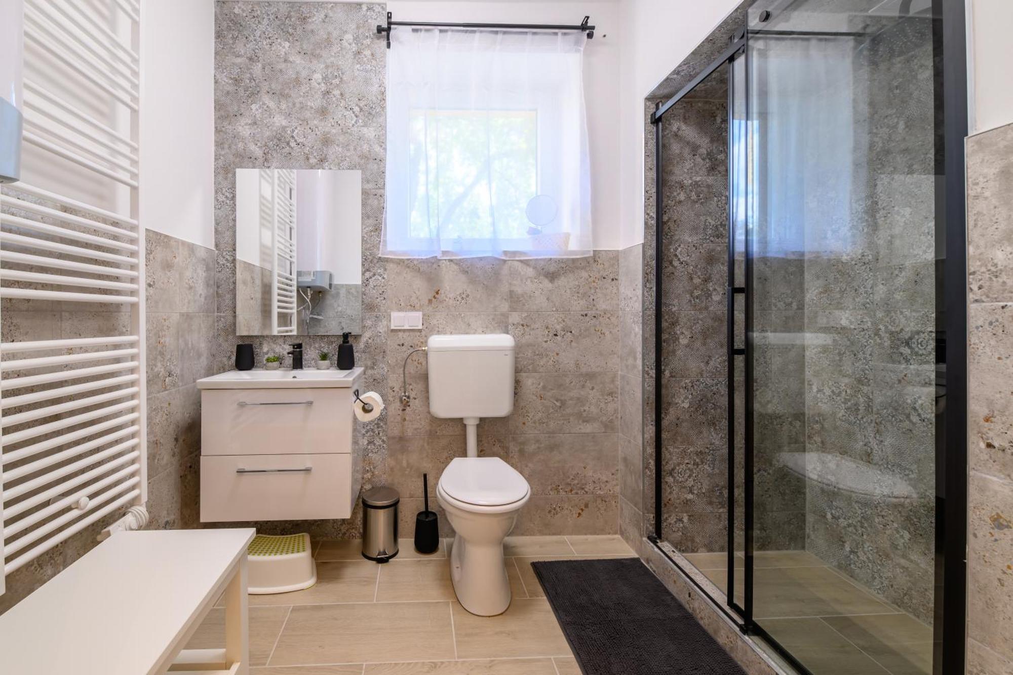 Zentrea Apartman Егер Екстериор снимка